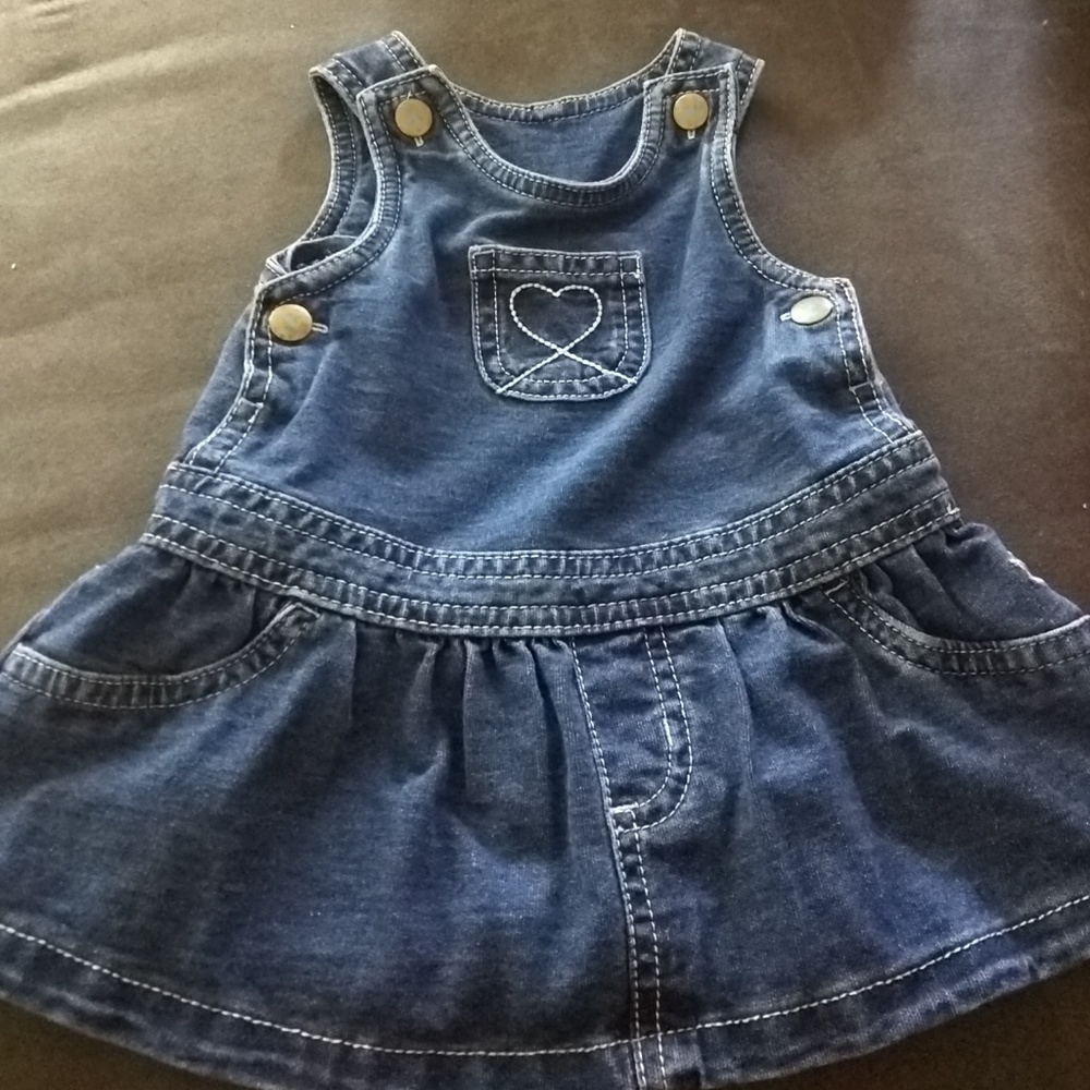 Denium dress. ALL KIDS ITEMS 5 for 25! 🌟🌟